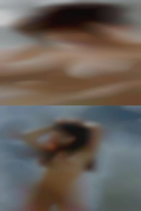 I Love how women to find horny visting the beach.