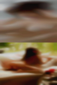 Cis/trans nude girls woman or NB.